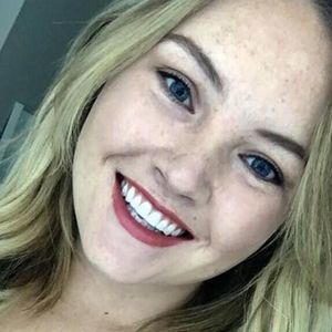 Meet your Posher, Kendra